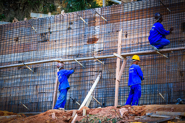 Belford Roxo faz obras nos bairros Parque Suécia e Santa Teresa
