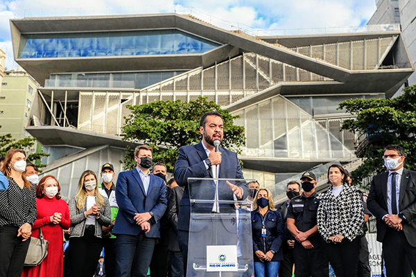 Governador anuncia retomada das obras do Museu da Imagem e do Som