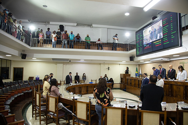 Vereadores de Caxias cobram ações da empresa águas do rio e da secretaria de educação