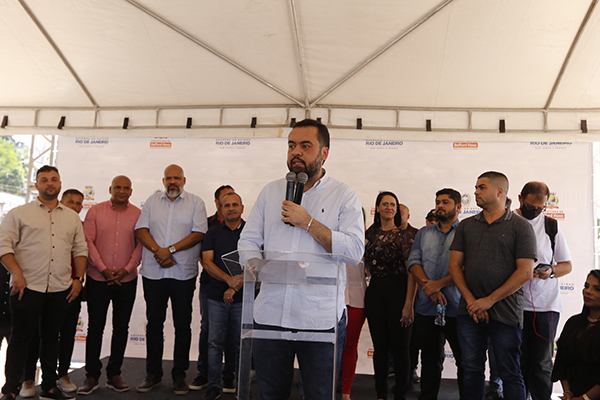 Cláudio Castro anuncia investimentos de R$ 32 milhões na saúde de Belford Roxo