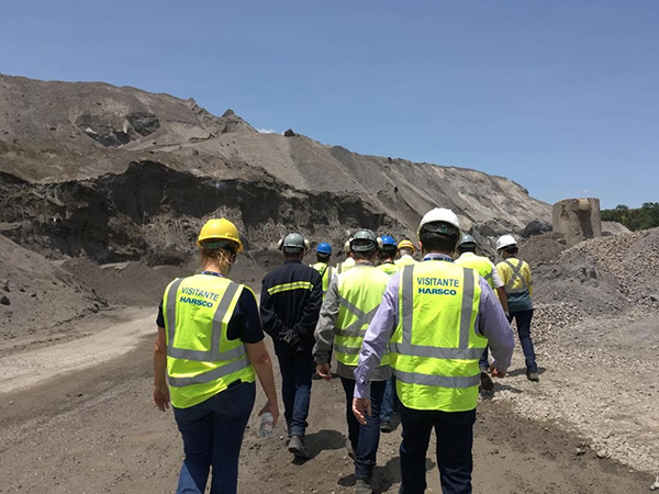 Comissão de Meio Ambiente da Alerj denuncia empresa por acúmulo de escória de minério às margens do rio Paraíba do Sul