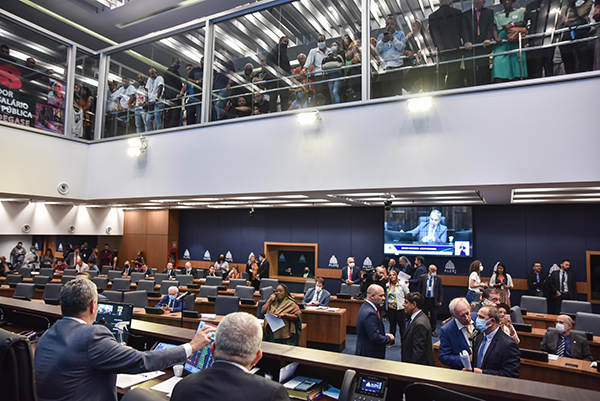 Foto: Banco de Imagens Alerj derruba veto do governo a reajuste de auxílios para agentes de segurança