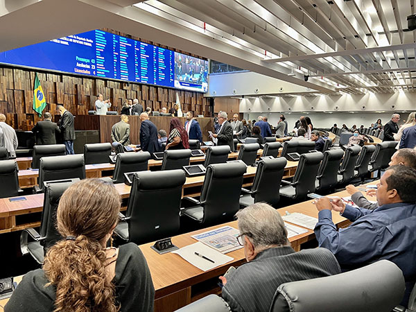 Taxas para solicitar primeira habilitação poderão ser parceladas