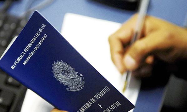 Secretaria de Trabalho e Renda divulgou mais de 2.500 oportunidades de emprego em várias regiões