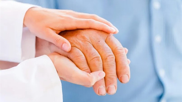 Centros de Referência no Tratamento de Alzheimer poderão ser criados no Estado