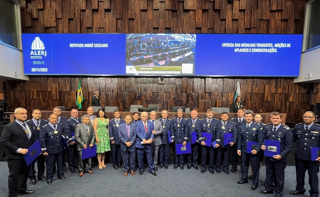 Foto: Banco de Imagens Alerj homenageia militares da Força Aérea Brasileira com Medalha Tiradentes