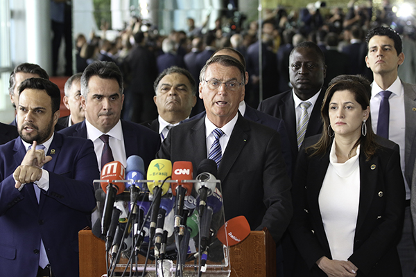 Presidente critica manifestações que prejudicam a população