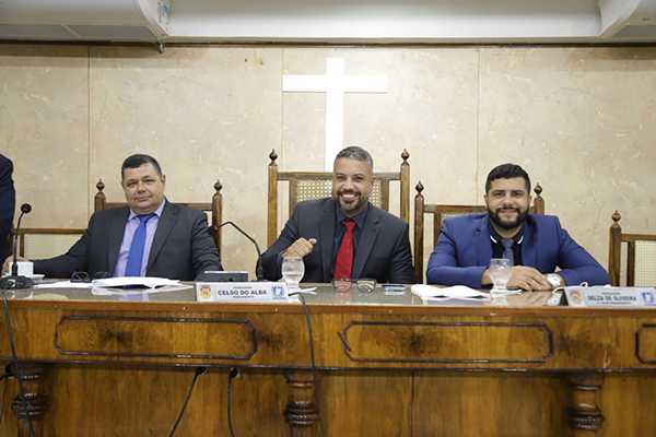 Indicações dos vereadores solicitam obras e serviços à Prefeitura