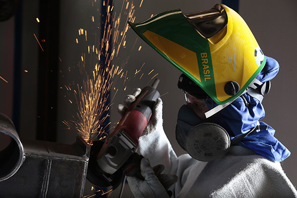 Firjan SENAI e sindicatos da indústria oferecem mais 700 vagas para cursos gratuitos