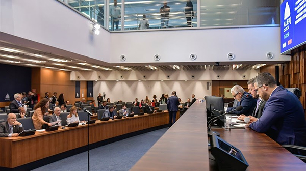 Foto: Banco de Imagens Projeto de Diretrizes Orçamentárias de 2024 recebe 362 emendas na Alerj