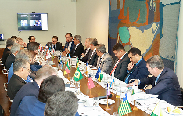 Cláudio Castro reforça apoio à reforma tributária e defende a criação de um fundo de desenvolvimento