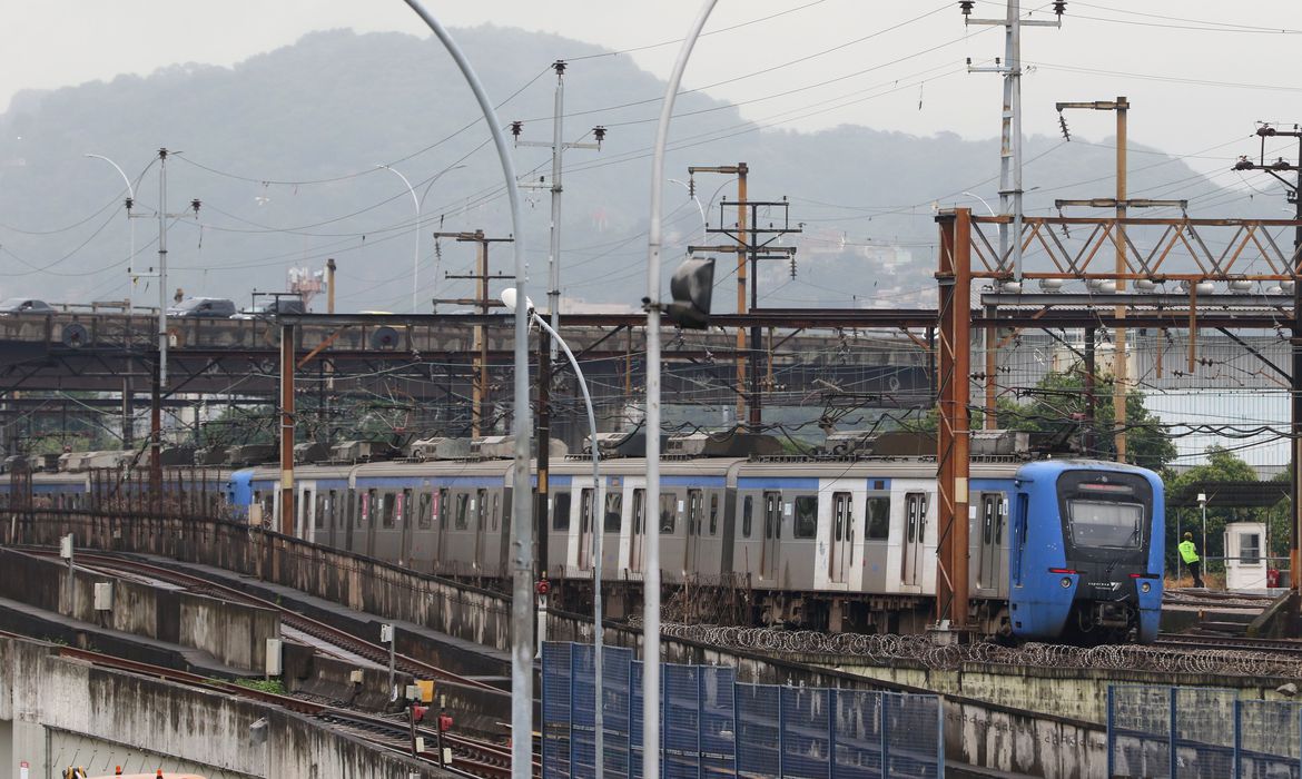 Foto: Banco de Imagens Blecaute fecha 37 estações de trem no Rio por cerca de um dia