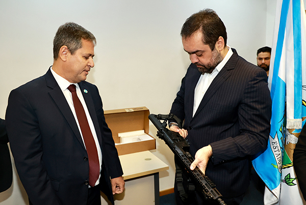 Foto: Banco de Imagens Governo do Rio de Janeiro entrega 500 novos fuzis para à Polícia Civil