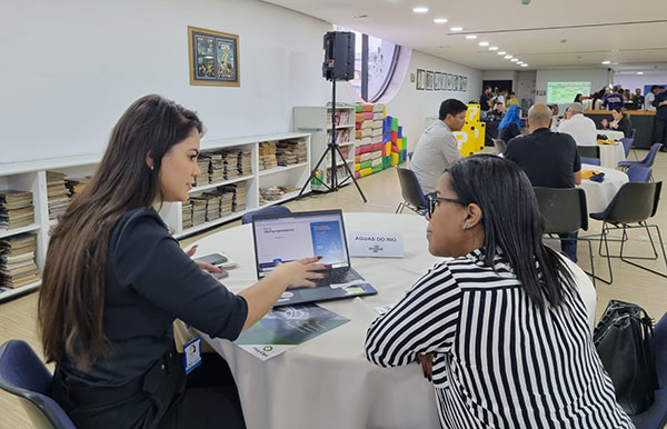 Águas do Rio fica mais perto de empreendedores e clientes em evento 