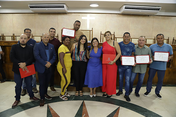 Foto: Banco de Imagens Câmara realiza entrega de comenda e moções a microempreendedores duquecaxienses