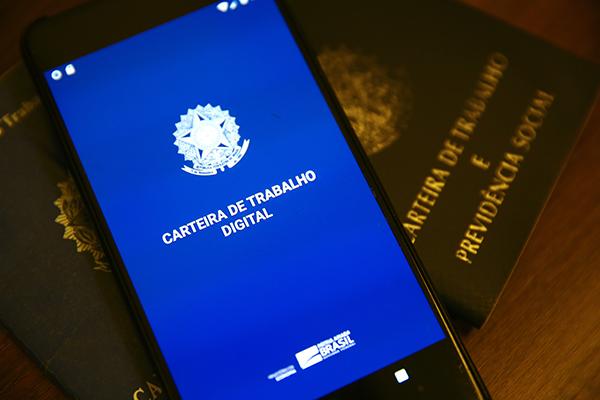 Brasil criou 1,48 milhão de empregos formais em 2023, aponta Caged