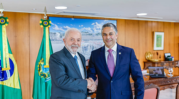 Em encontro com Lula, executivos da GM anunciam plano de investimentos no Brasil