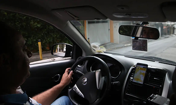 Foto: Banco de Imagens Uber: todas as corridas têm que ter ar-condicionado sem taxa extra