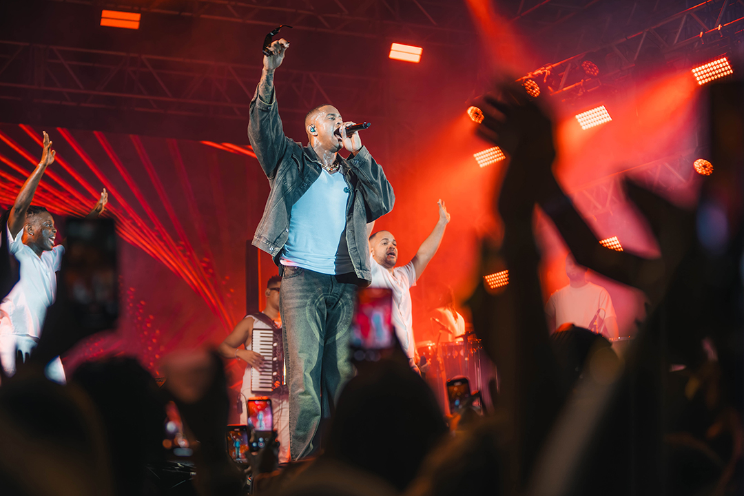 Léo Santana abre segunda semana de shows dos 210 anos de Maricá