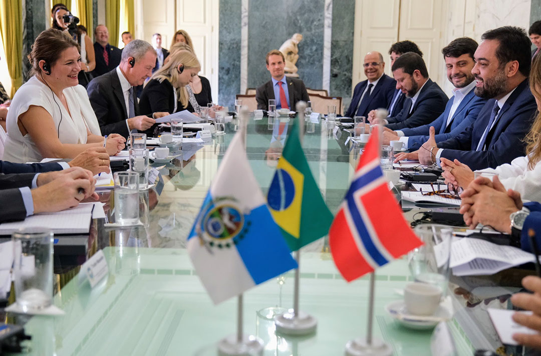 Foto: Banco de Imagens Governador discute investimentos no setor de energia com o Governo da Noruega