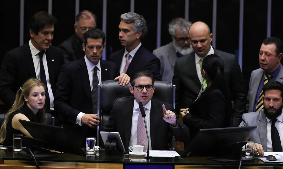 Foto: Lula Marques/Agência Brasil Câmara aprova urgência para proposta que reduz benefícios fiscais