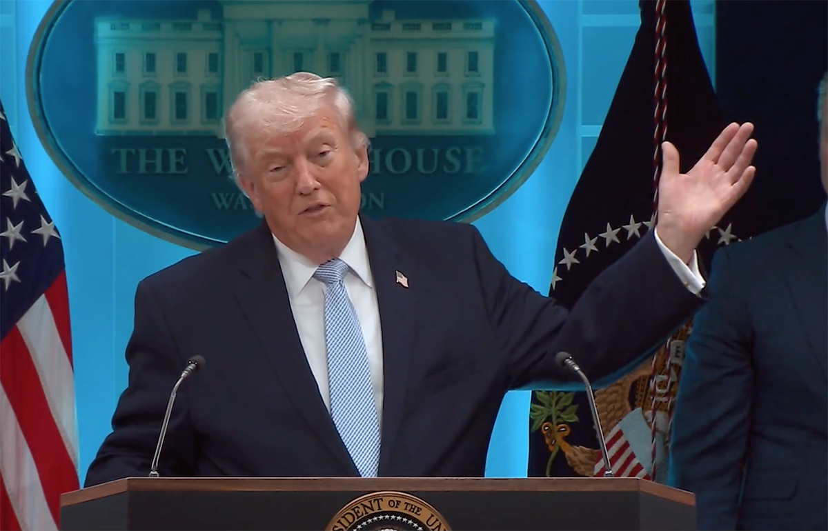 Atirador invade jantar de Trump com jornalistas