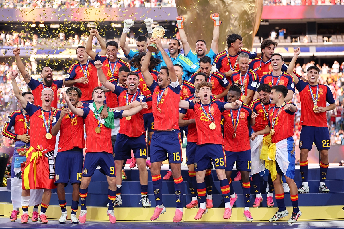 Foto: FIFAcom/Fotos Públicas Espanha domina a Argentina e conquista o bicampeonato da Copa do Mundo na prorrogação