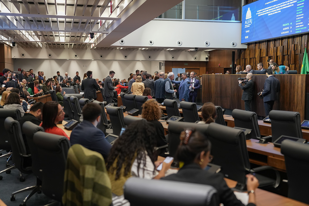 Alerj aprova projeto que permite renegociação de dívidas com o Estado com descontos de até 70%